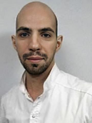 Терапевт Эфендиев Ильяс Омаханович