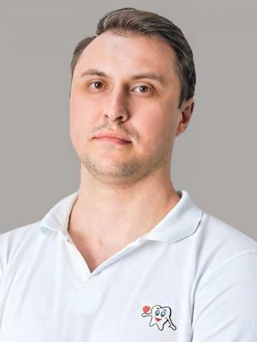 Терапевт Яценко Максим Игоревич