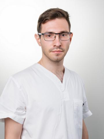 Хирург Макеев Артем Витальевич