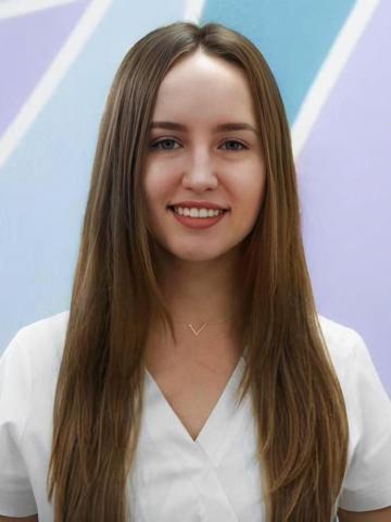 Ортодонт Зверева Анастасия Игоревна