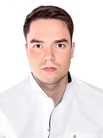 Хирург Стародубцев Денис Сергеевич