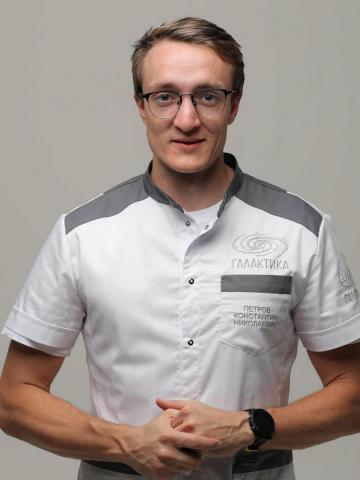 Хирург Петров Константин Николаевич