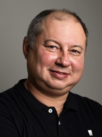 Ортопед Тихомиров Олег Александрович Ортопед Тихомиров Олег Александрович