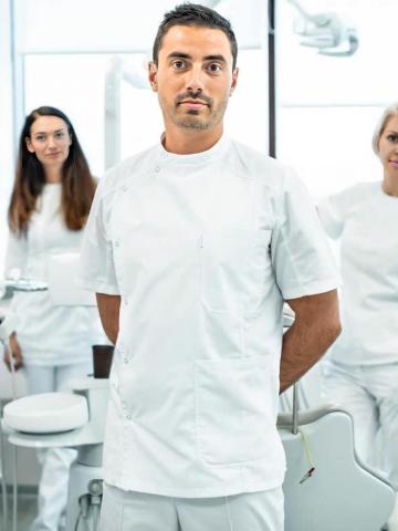 Ортопед Жук Дмитрий Олегович Ортопед Жук Дмитрий Олегович