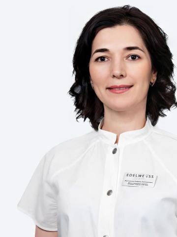 Терапевт Рустамова Сабина Салмановна