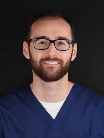 Терапевт Шадов Азматгерри Жангериевич Терапевт Шадов Азматгерри Жангериевич