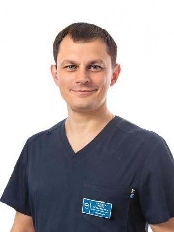 Хирург Дмитрук Роман Михайлович