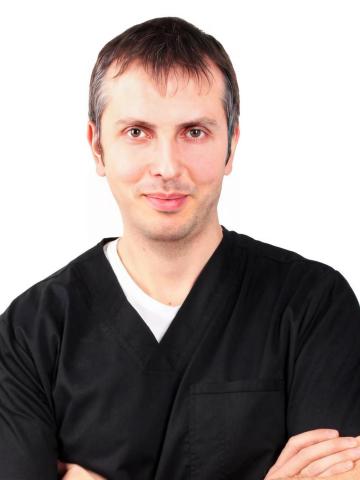 Хирург Петров Роман Сергеевич Хирург Петров Роман Сергеевич