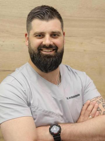 Хирург Аль-Айюби Радван Надимович