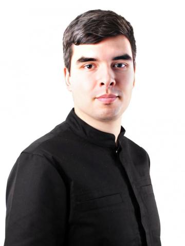 Терапевт Григорян Артем Романович