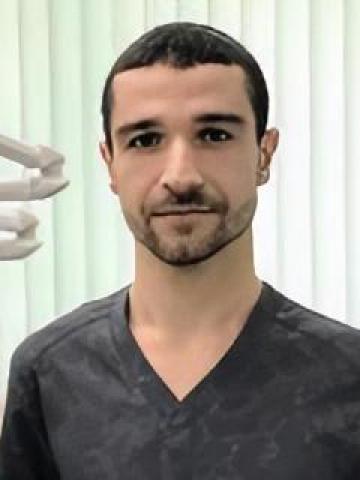 Пародонтолог Жарук Ян Андреевич