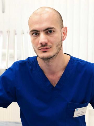 Хирург Увижев Даур Игоревич Хирург Увижев Даур Игоревич