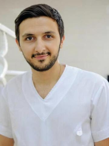 Хирург Оганесян Аршак Эдгарович