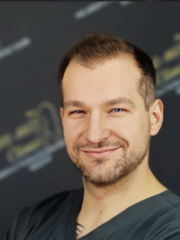 Хирург Летягин Тарас Андреевич