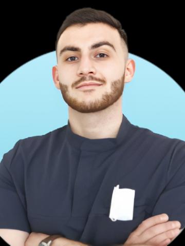 Ортопед Захаров Артур Каренович