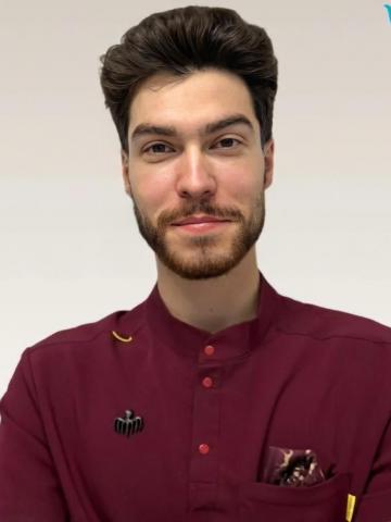 Хирург Бекметов Владислав Витальевич Хирург Бекметов Владислав Витальевич