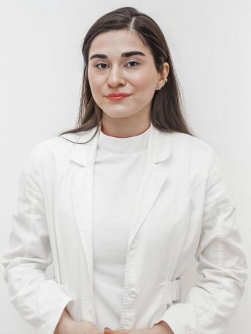 Хирург Алибекова Салимат Абдулкаримовна