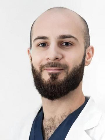 Хирург Рамазанов Ислам Нухтарпашаевич