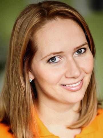 Ортодонт Звездина Юлия Дмитриевна Ортодонт Звездина Юлия Дмитриевна