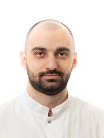 Гигиенист Багулов Артем Анзорович