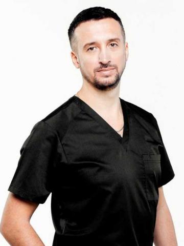 Хирург Сухов Андрей Андреевич Хирург Сухов Андрей Андреевич