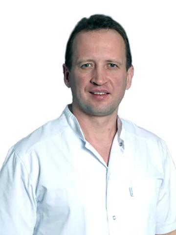 Имплантолог Сидоров Дмитрий Алексеевич