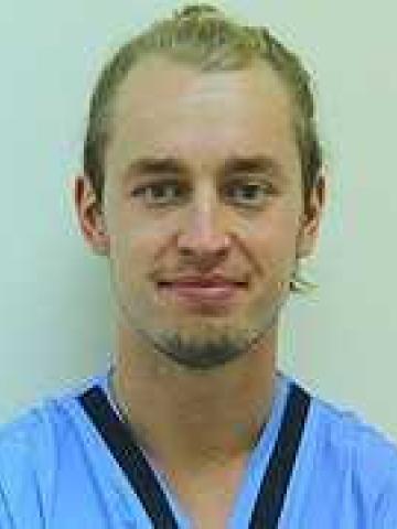 Хирург Илюхин Илья Андреевич Хирург Илюхин Илья Андреевич