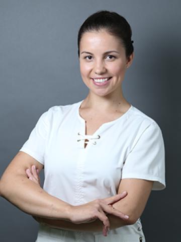 Гигиенист Возжаева Алеся Олеговна