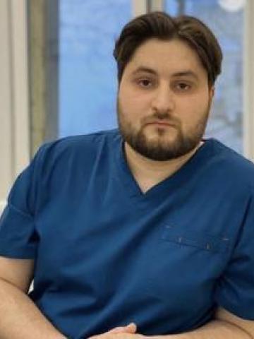 Ортопед Амриев Руслан Майрбекович Ортопед Амриев Руслан Майрбекович