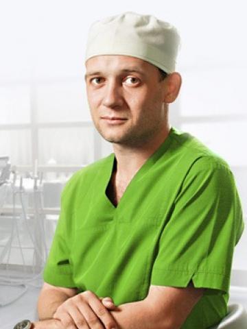 Хирург Димитрович Денис Александрович