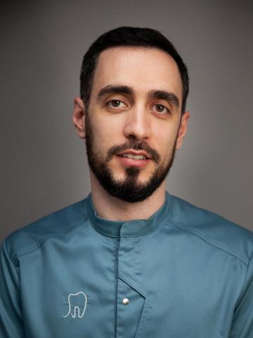 Терапевт Иругов Залим Русланович