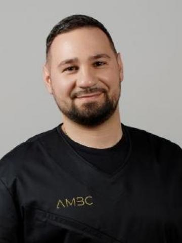 Хирург Мовсисян Морис Давитович