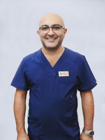 Имплантолог Гюрджан Оганес Артюнович